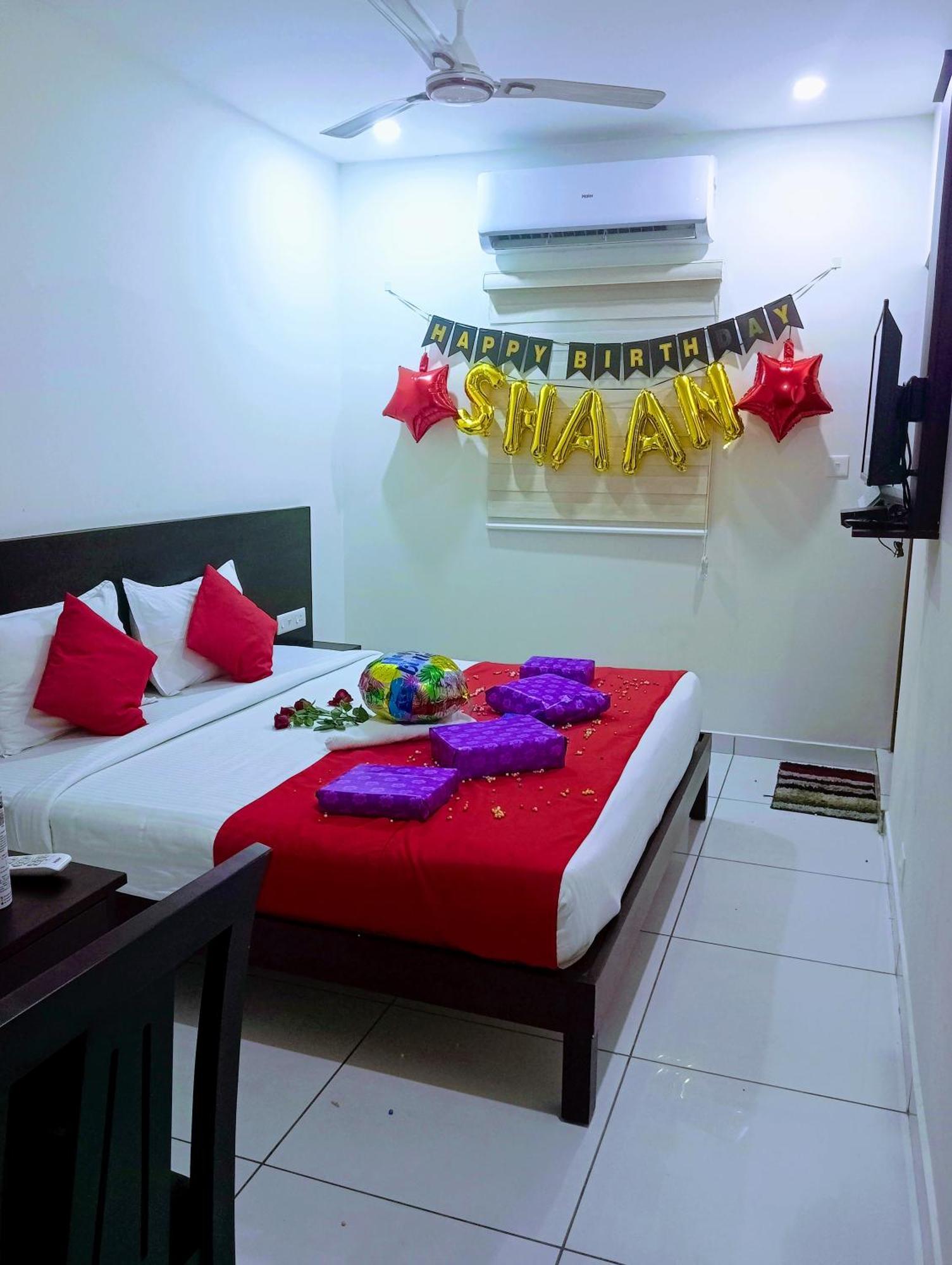 Grace Tourist Home Kochi Екстериор снимка